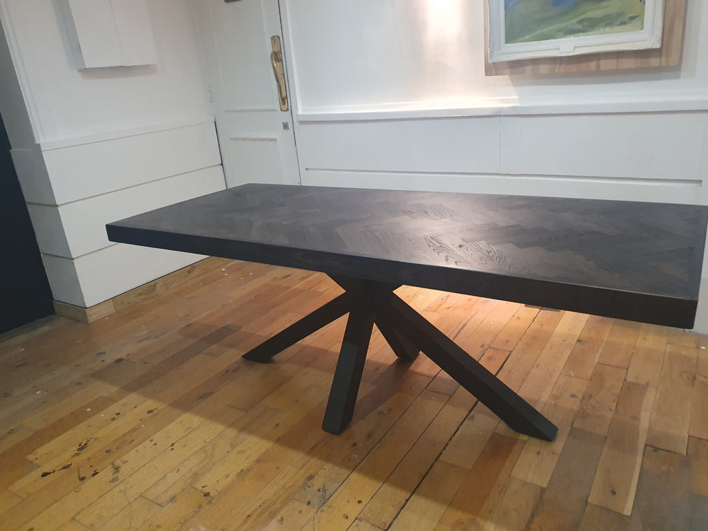 Spider Leg Oak Herringbone Dining Table - Black